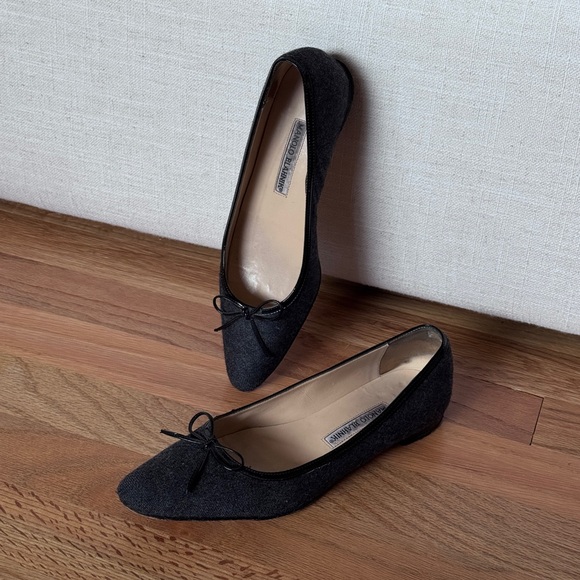 Manolo Blahnik Bow Accents Gray Ballet Flats Size 35 1/2 - Picture 1 of 8